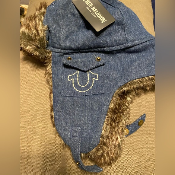 True Religion Trapper Hat Blue Denim Faux Fur Horseshoe Pockets Chin Strap NWT - Picture 4 of 15